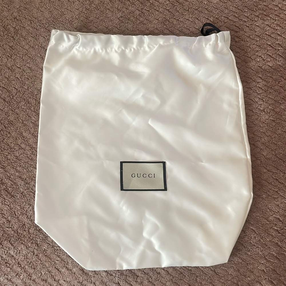 NWOT Gucci silk dust bag